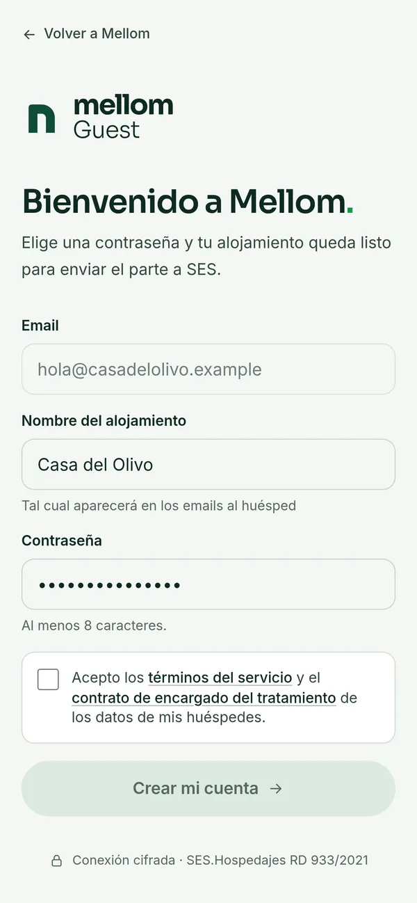 Pantalla «Bienvenido a Mellom» en el móvil: el email de la invitación, el nombre del alojamiento, la contraseña, la casilla para aceptar los términos y el botón «Crear mi cuenta».